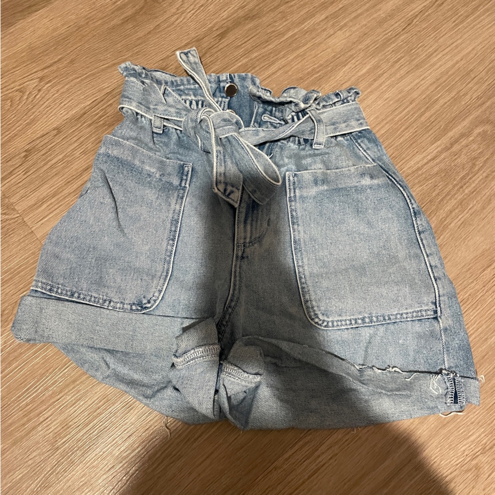 Zara Denim Paperbag Shorts - Picture 2 of 7